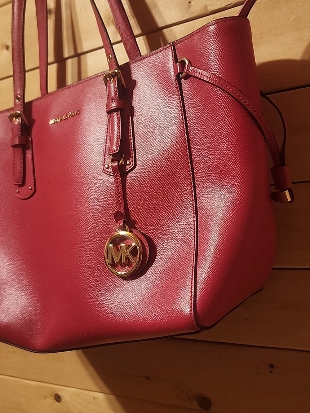 Michael Kors Voyager Tote PINK :)